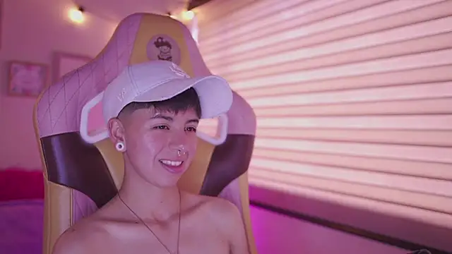 tommy_blue 라이브 XXX 채팅