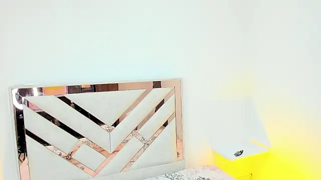 Draco_blaze Show in webcam