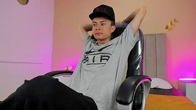 Chatroom XXX en direct de Nascary_Fox