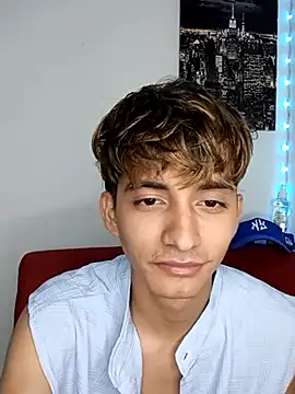 XXX chat uživo modela Andy_Kein