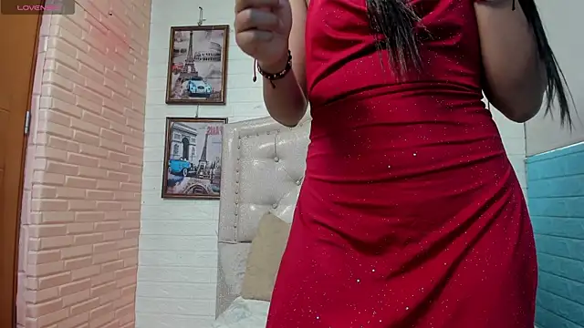 Živý XXX chat LITTLE-NESSA