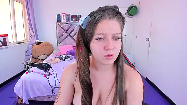 Chatroom XXX en direct de Luna_Analya