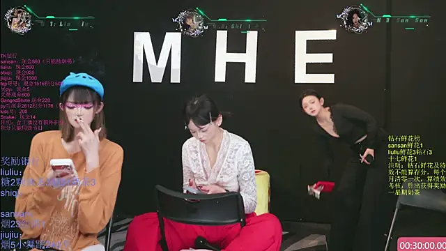 MHe-002 Live XXX-Chat