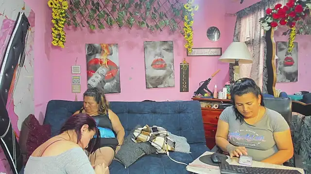 Pertunjukan Kamera Web lesbiancuple