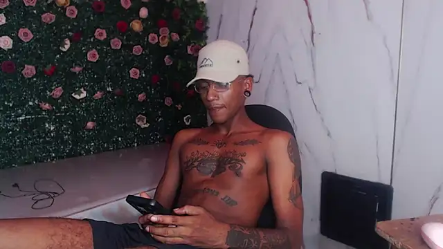 ManSant's Webcam Show