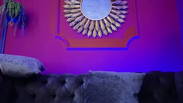 Онлайн чат XXX Julieta_Russell