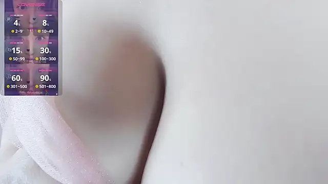 xiaoqingren 网络视讯表演