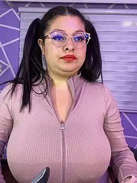 MiiaaJoness Webcam show