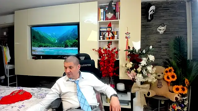SpartacusDaddy48 Webcam show
