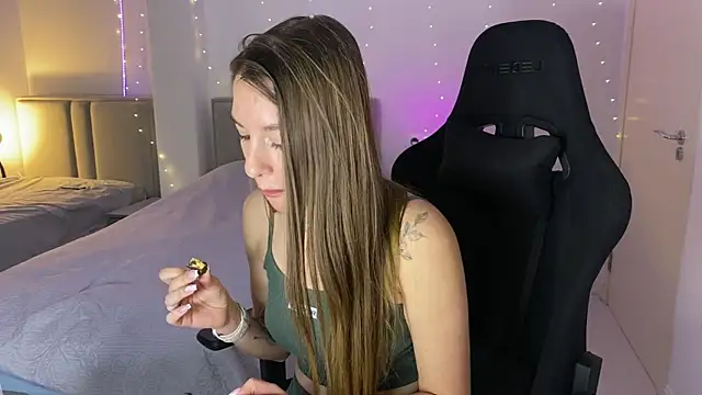 PrincesSsLilu Chat XXX in diretta