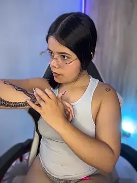 2Angela_'s Webcam Show