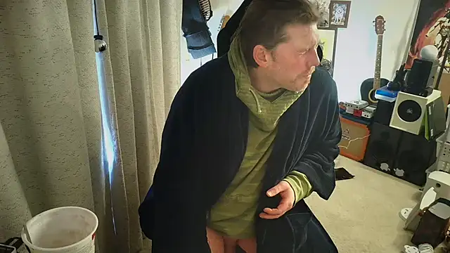 9VOLTT: вебкам-шоу