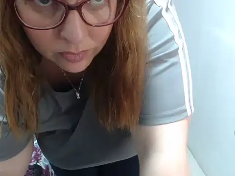 kataleyamilf69's Webcam Show