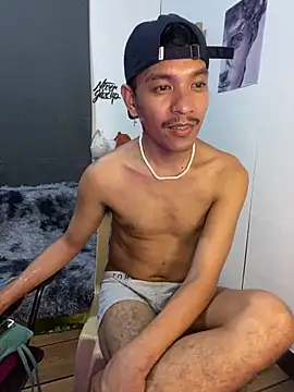 asian_darlingcummersxXx Adlı Modelin Canlı XXX Sohbeti