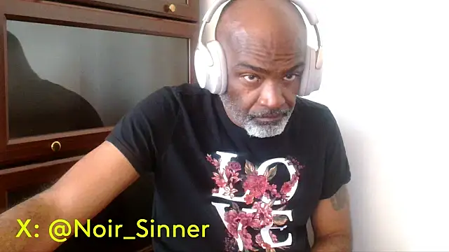sinnernoir's Live XXX Chat
