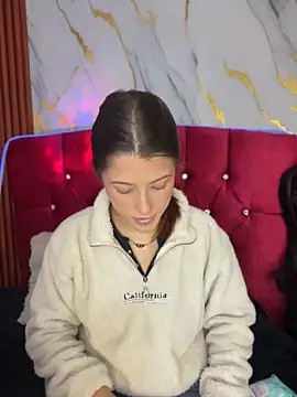 Ally_sunnn élő XXX-chatje