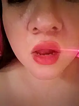 dominalisa Pertunjukan Webcam