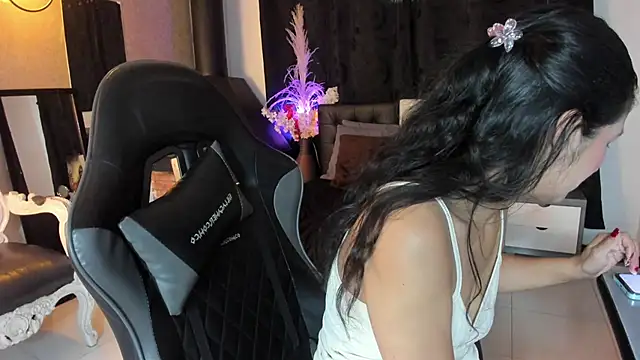 XXX chat uživo modela Vicky_Angeel