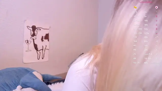 Dallass_ss élő XXX-chatje