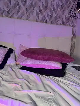 krisstenSantos élő XXX-chatje