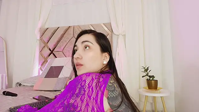 KathiaJenner 라이브 XXX 채팅