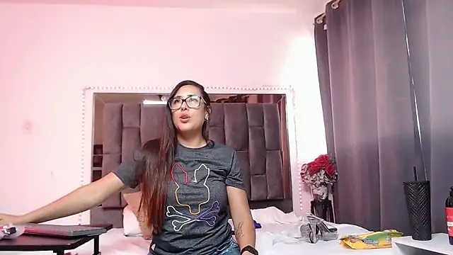 Salmma_Milf's Live XXX Chat