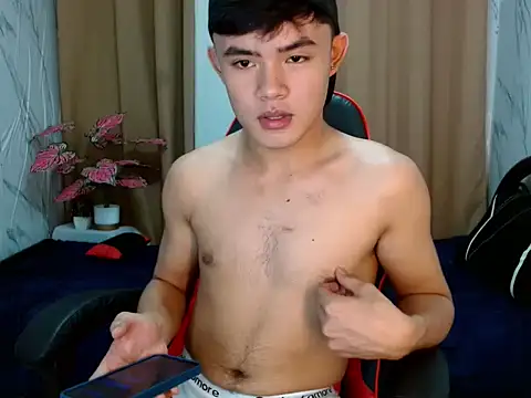 YourNaughtyTwink_69 Pertunjukan Webcam