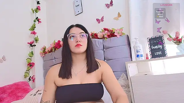 Isabella_Roses_ élő XXX-chatje