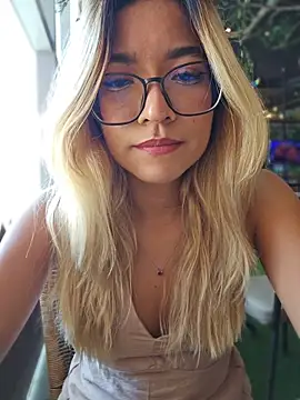 Pretty_roxxyy Obrolan Langsung XXX