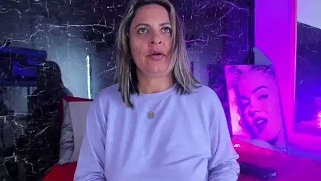 Živý XXX chat Agatha_Pleasure
