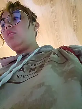 Mari-98's Webcam Show