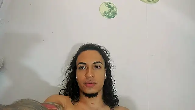 magic_mike_26: διαδικτυακό σόου στην κάμερα