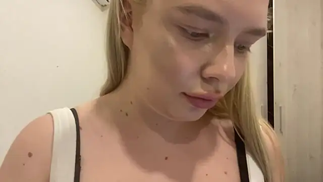 GooLana's Live XXX Chat