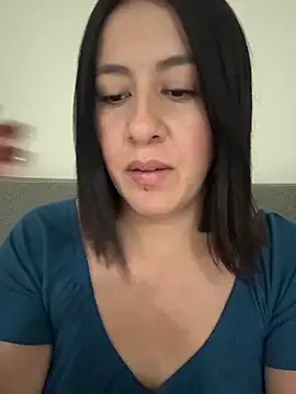 La_quecuu's Webcam Show