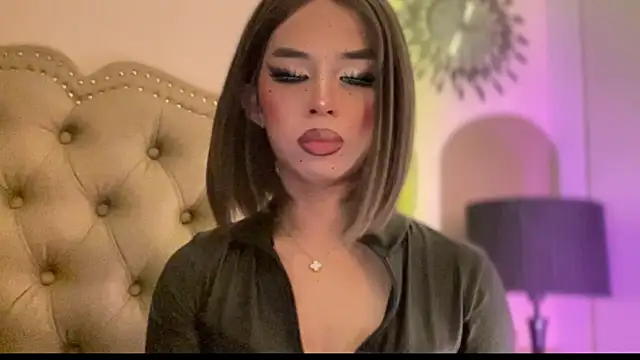 M1ss_Ophelia_n Webbikameraesitys