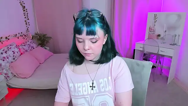 Chat +18 de AliceMoongirl ao vivo