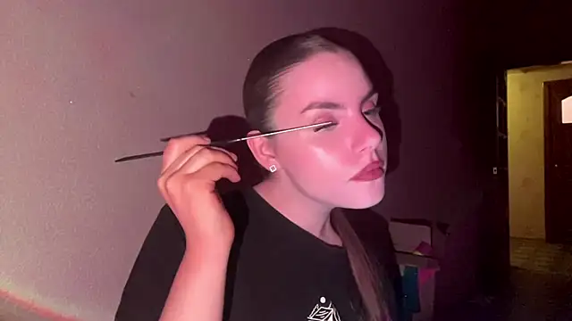 LeishaRocher's Live XXX Chat