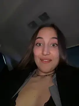 Živý XXX chat ICrazyOneIRL