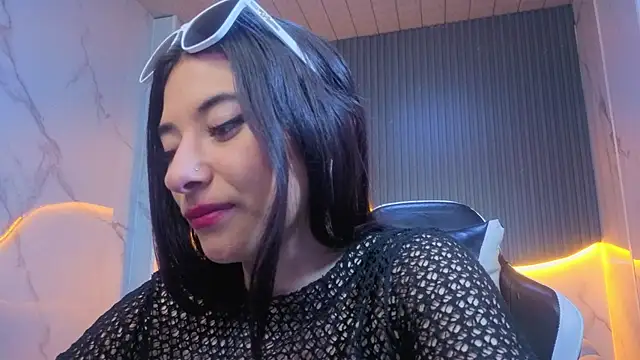 Erika_Suarez_b's Live XXX Chat