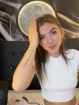 XXX chat uživo modela __Nahomy