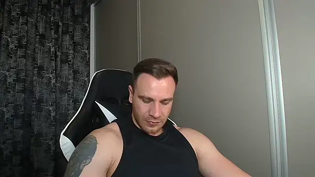 Thori92 Chat XXX live