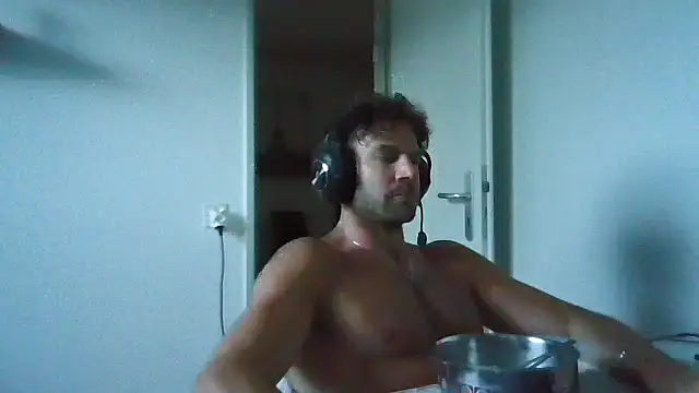 alpha-hunk – Naživo XXX chat