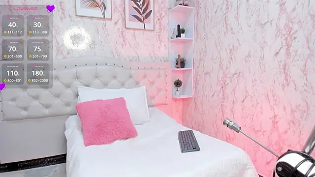 Chat +18 de Horny_Brunette_ ao vivo