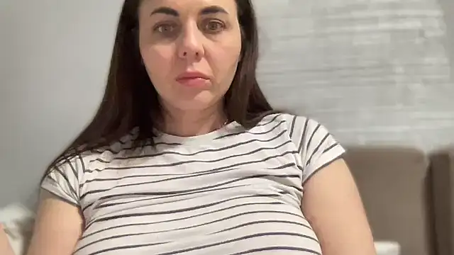 Darsy_Rox Chat XXX live