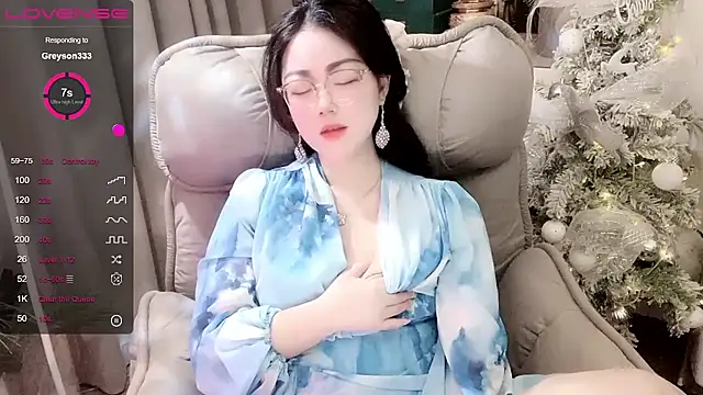 Monica-666888-  现场XXX聊天