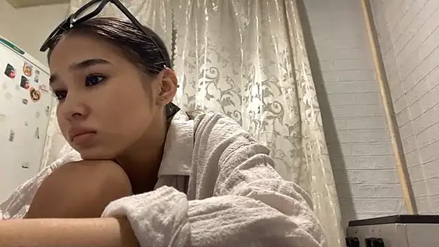 Chat +18 de CatherineForbes ao vivo
