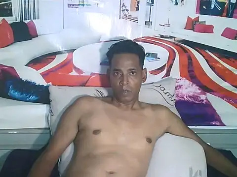 IndianHunk01 网络视讯表演