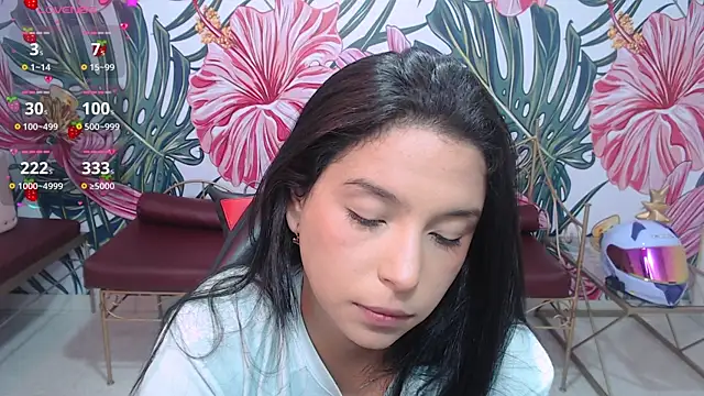 دردشة Small_naughty_ الجنسية المباشرة