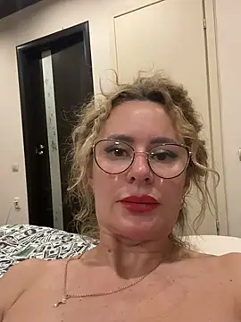 Show modela Tania201243 na web-kameri