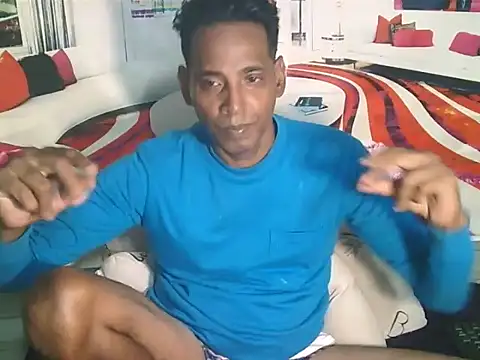 IndianHunk01のウェブカメラショー